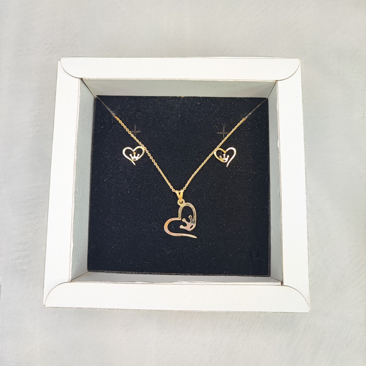 نیمست طلا قلب و تاج