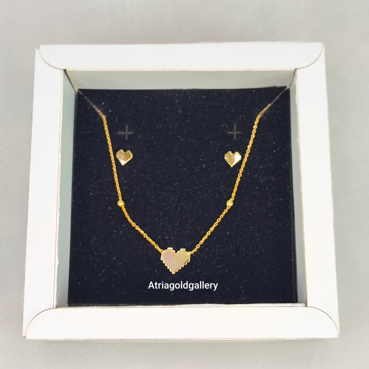 نیمست طلا مدل قلب پیکسلی